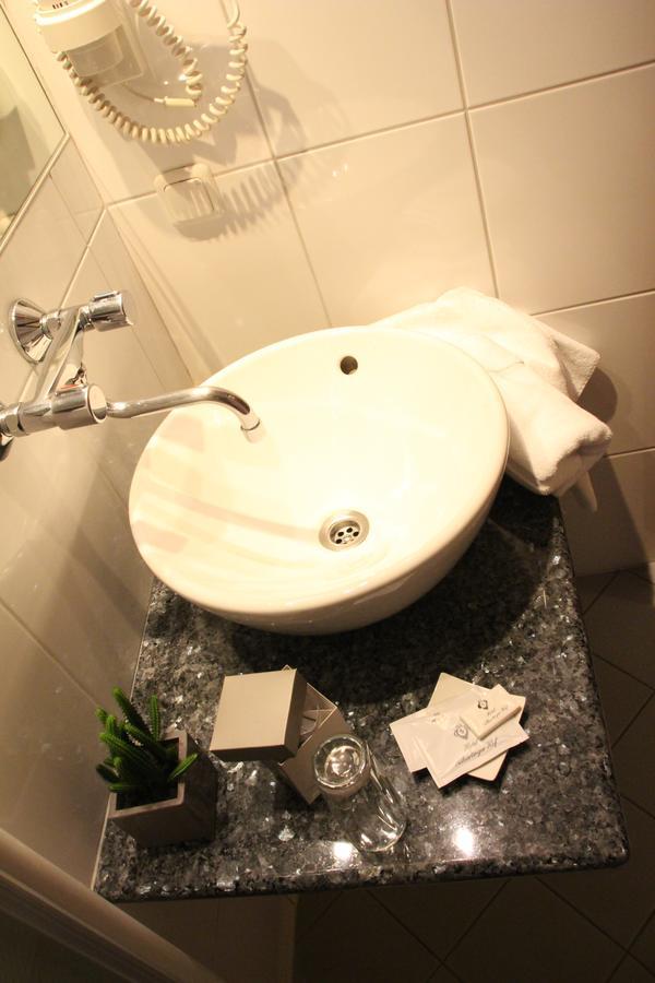 Hotel Alhartinger Hof Leonding Zimmer foto